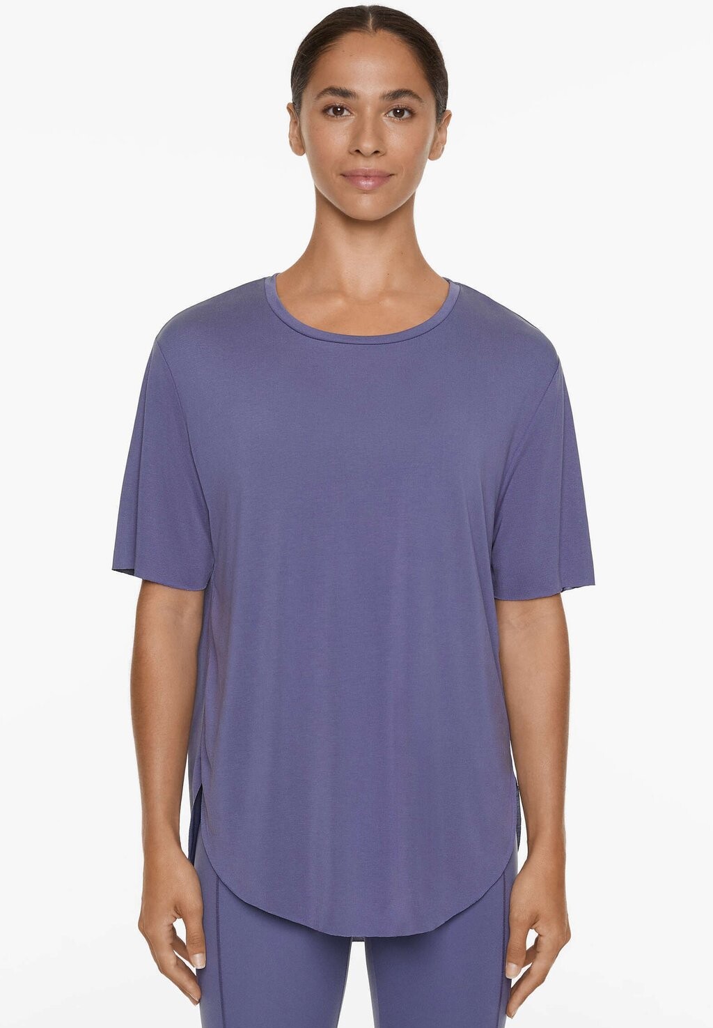 

Базовая футболка WITH ROUND NECK OYSHO, фиолетовый