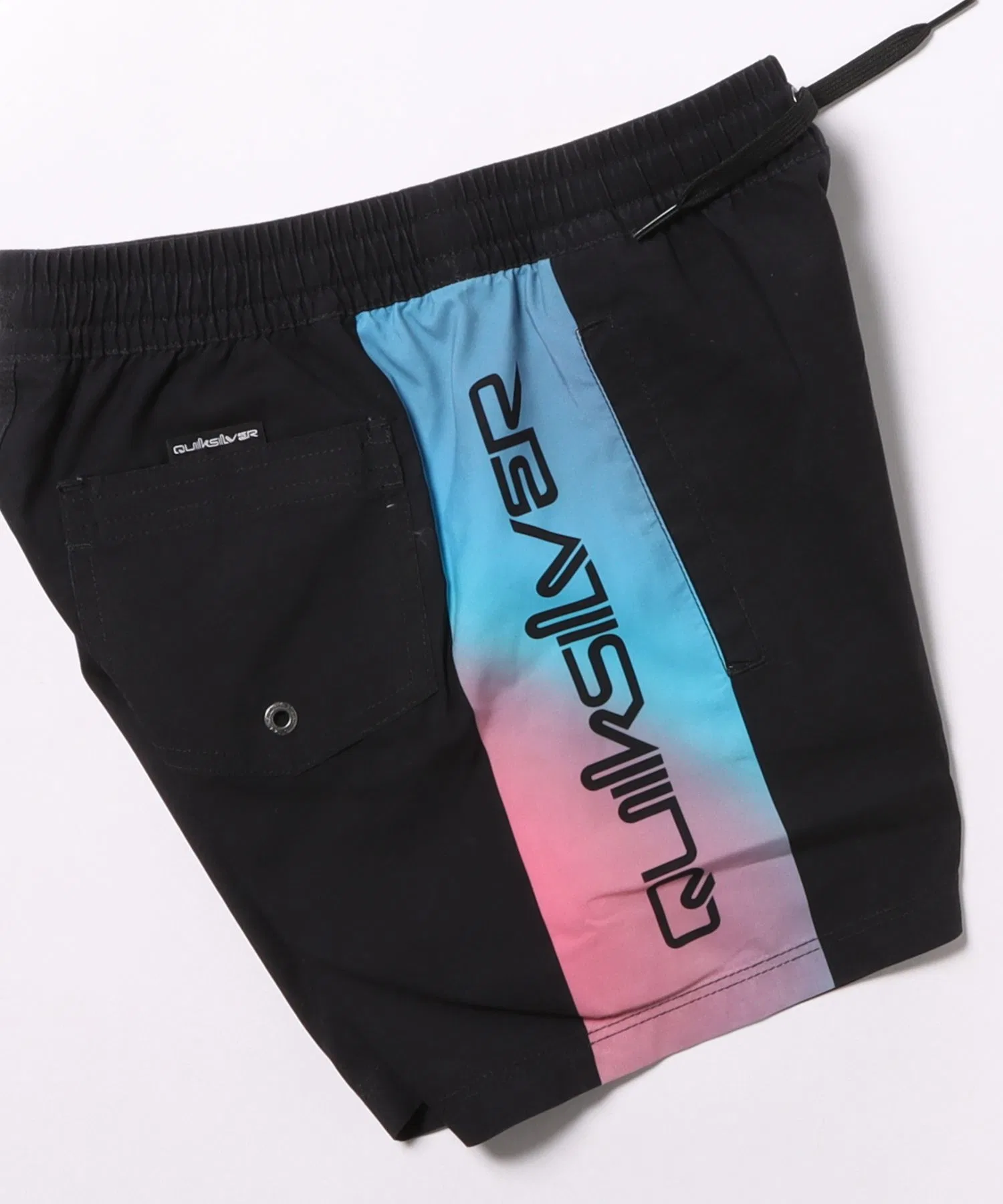 Детские шорты для серфинга QUIKSILVER EVERYDAY HOLMES VOLLEY YTH 16 Jam Board Shorts, длина 16 дюймов, с внутренними шортами (эластичный пояс), не тянутся, водоотталкивающие [модель весна/лето 2026] — фото 4