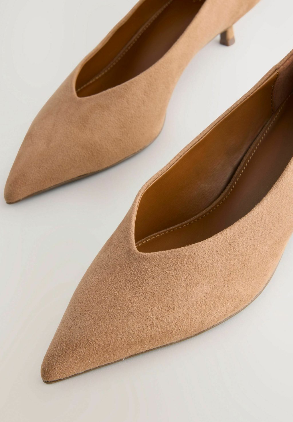 Классические туфли на каблуке STANDARD WIDE FIT - FOREVER COMFORT POINT TOE LOW KITTEN Next, цвет Mottled Brown — фото 4