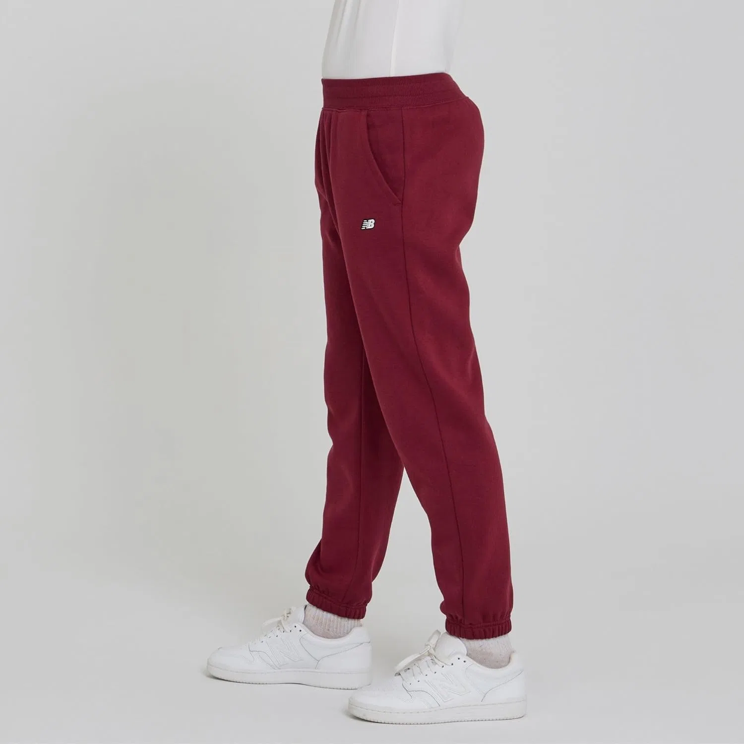 Детские спортивные брюки New Balance свободного кроя - мягкие, из хлопкового флиса, с карманами (размеры 4-20), Burgundy — фото 4