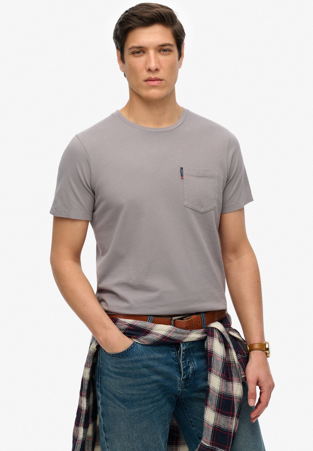 

Базовая футболка CLASSIC ESSENTIAL POCKET Superdry, зеленый