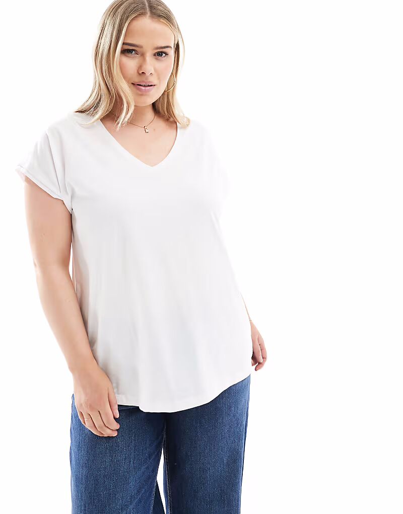 

Свободная футболка Vero Moda Curve свободного кроя с V-образным вырезом белого цвета