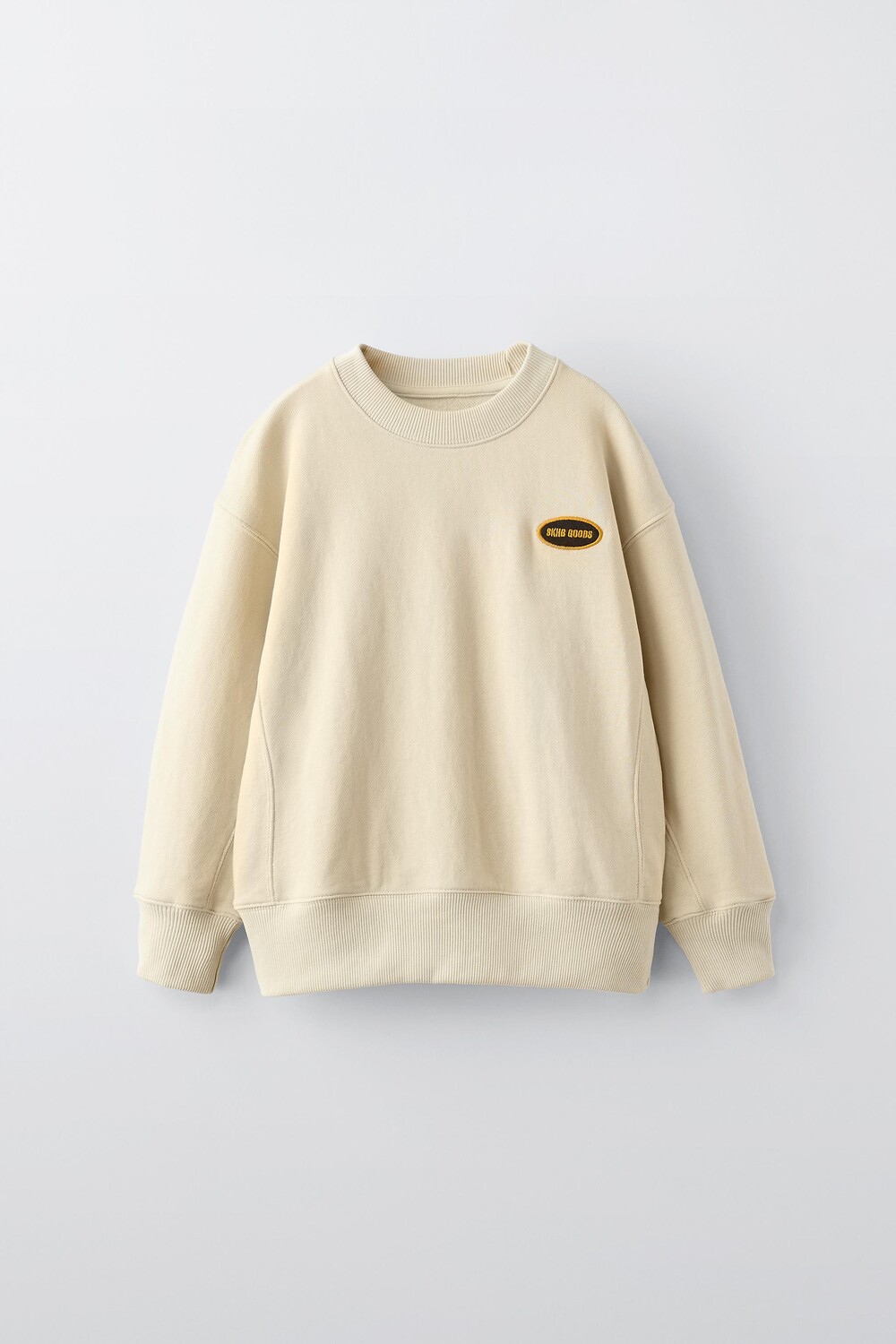 

Толстовка с вышитой нашивкой ZARA, экрю