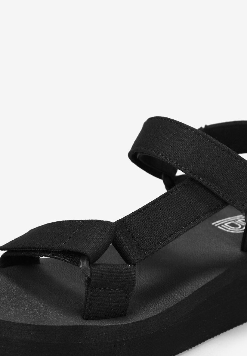 

Босоножки на платформе Bosanova, черный