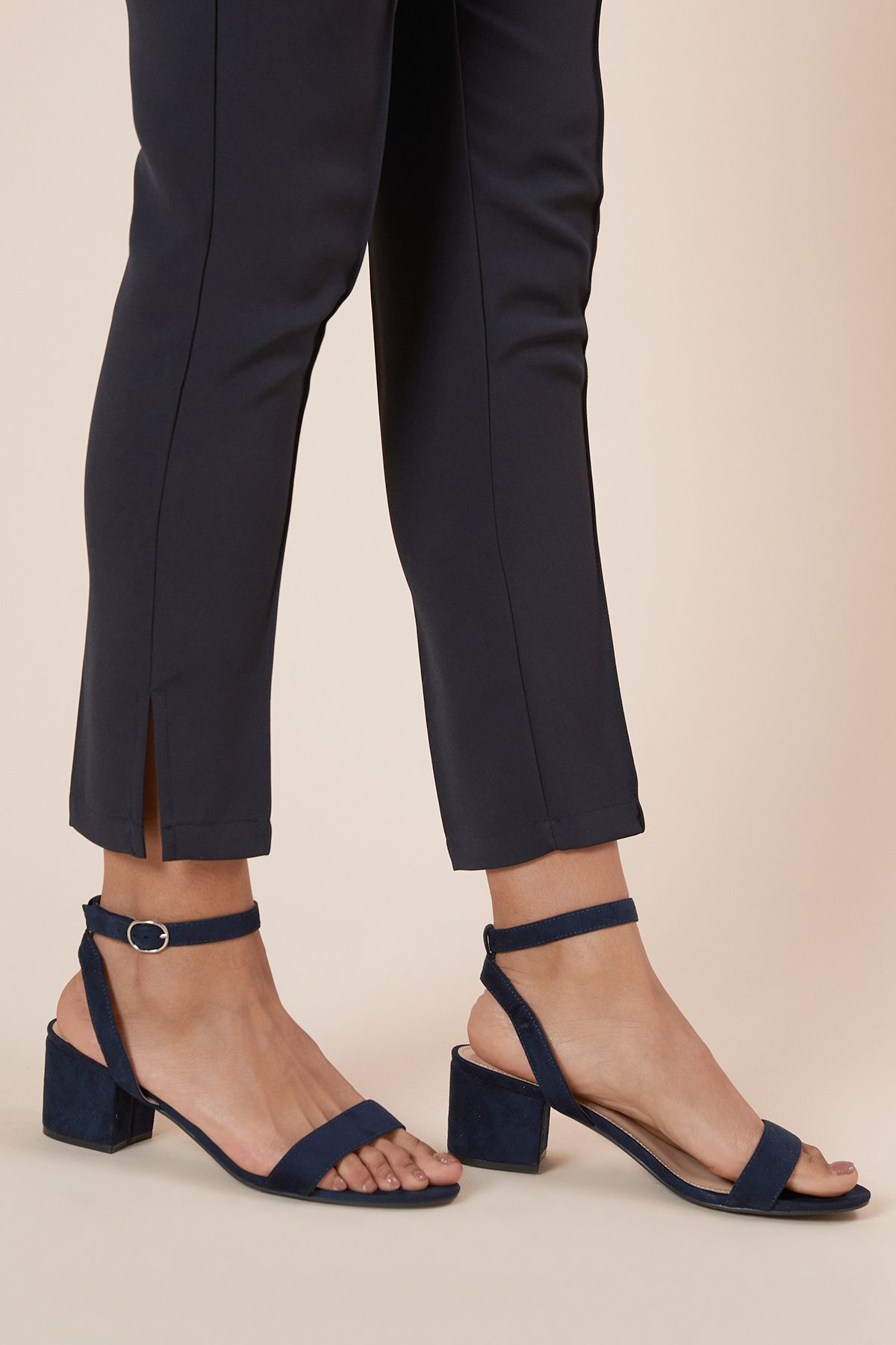 Босоножки Dorothy Perkins Tommi Barely There, темно-синий — фото 3