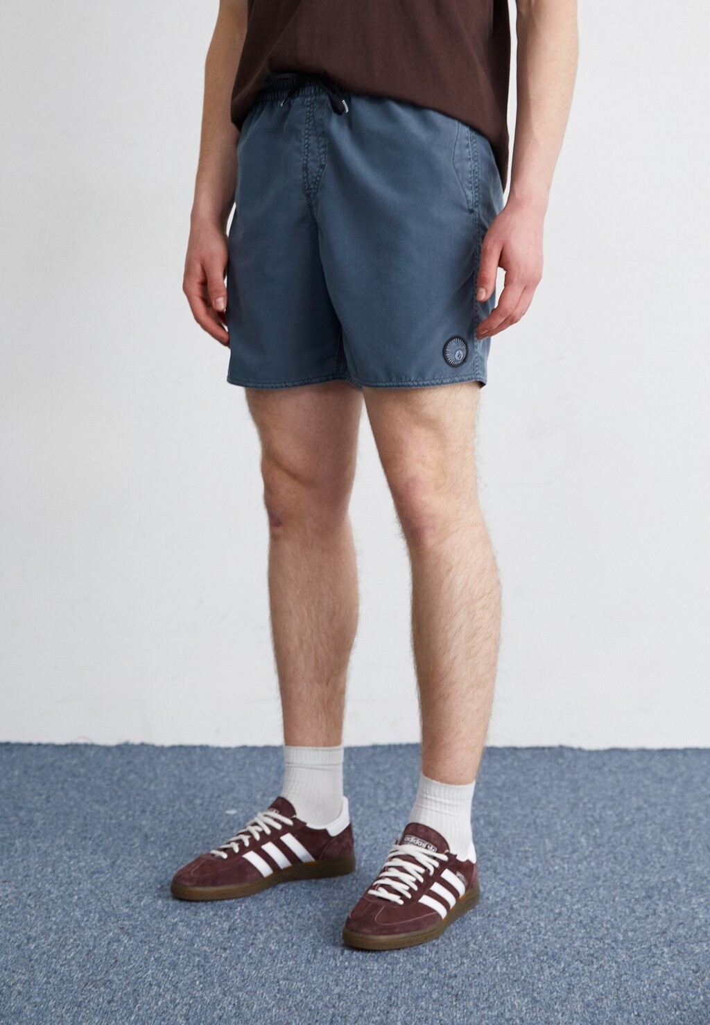 

Шорты CENTER TRUNK Volcom, цвет dark slate