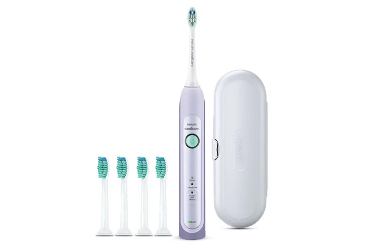 PHILIPS Электрическая зубная щетка перезаряжаемая с 3 режимами очистки HX6721/33