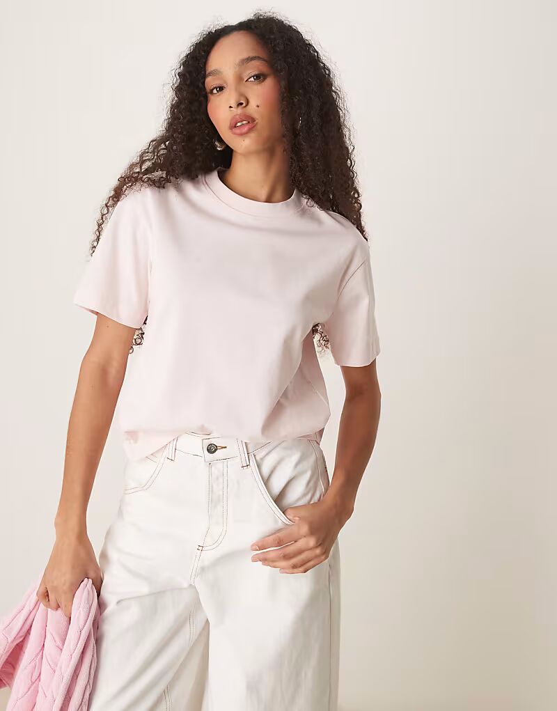 

Футболка Gina Tricot с короткими рукавами розового цвета