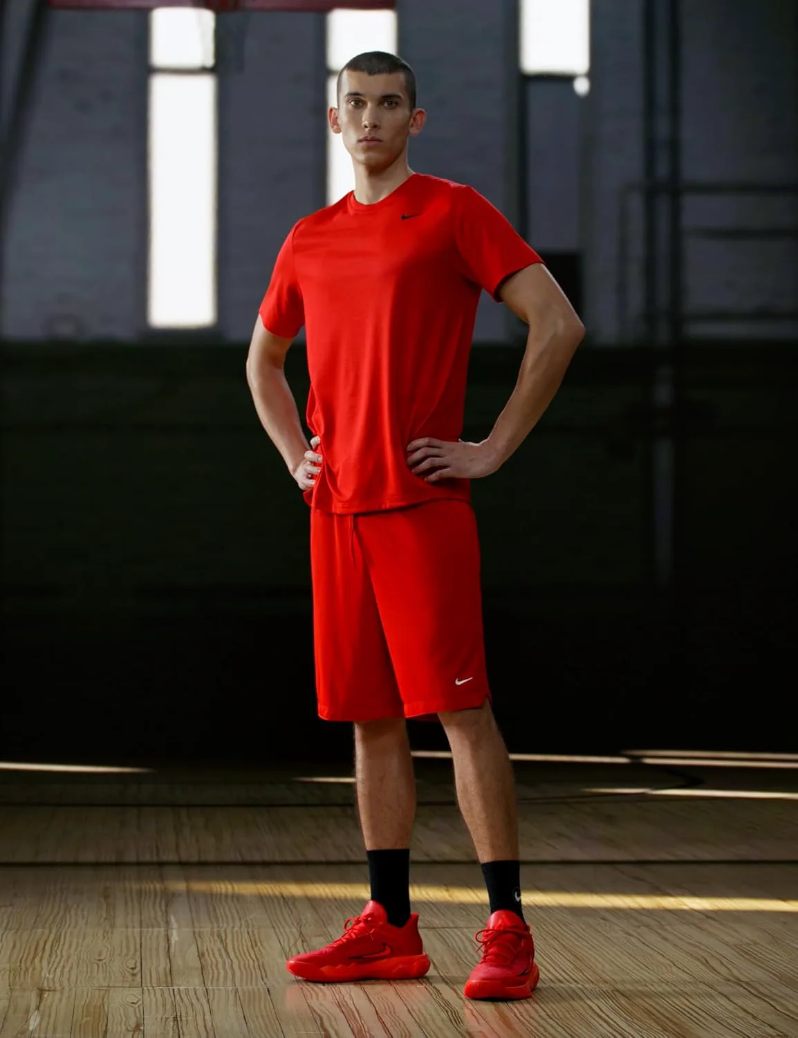 Кроссовки для баскетбола Nike Giannis Immortality 4 для взрослых унисекс, красный/ярко-малиновый/светло-малиновый — фото 4