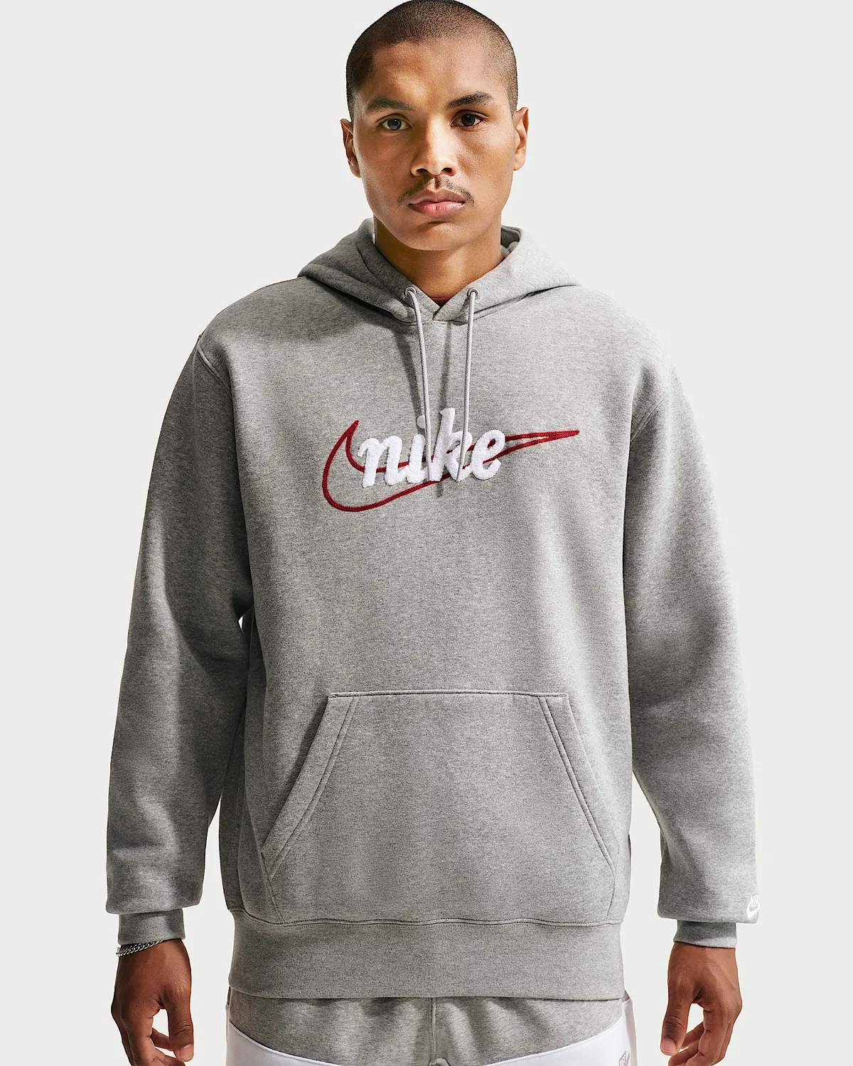 Мужское флисовое худи Nike Sportswear Club, Dark Grey Heather/Light Smoke Grey/White