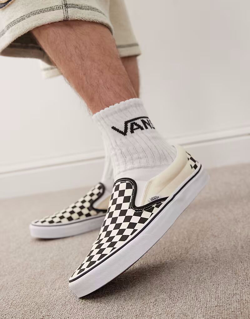 Кроссовки Slip-On с шахматной доской в черно-белом цвете Vans — фото 3