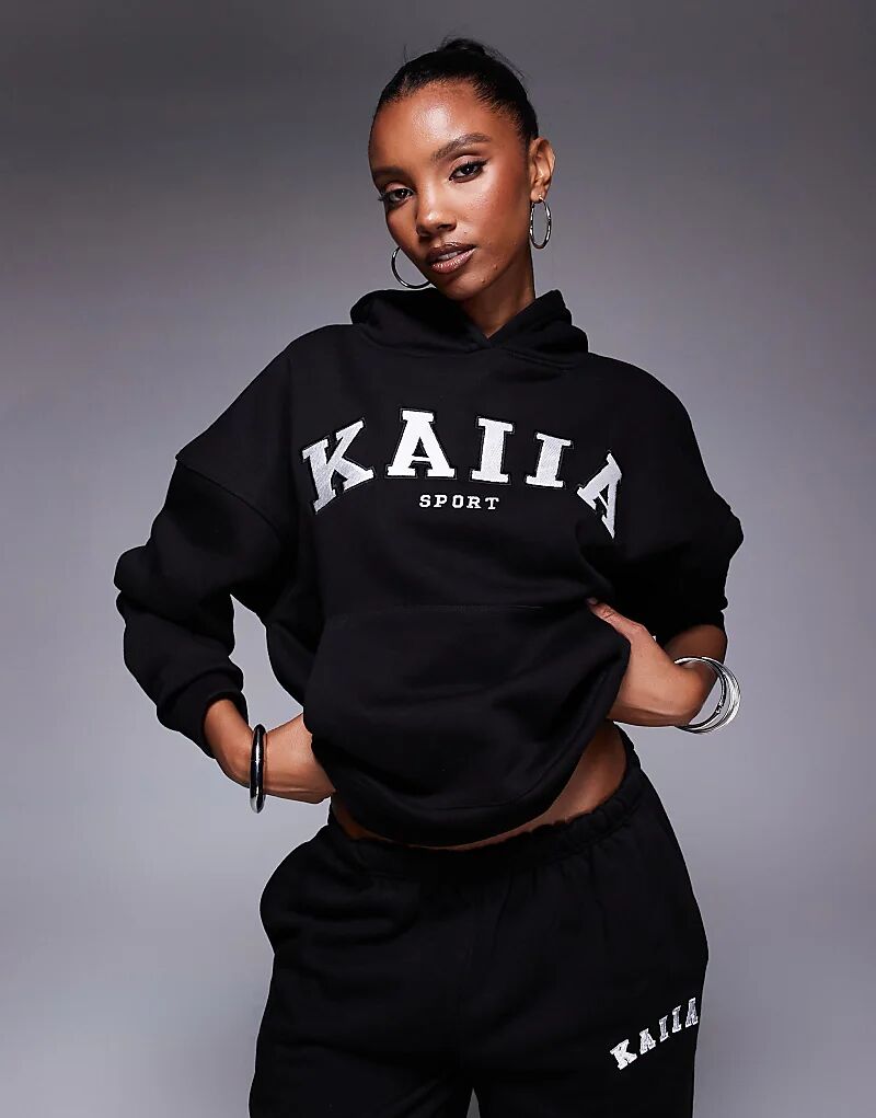 

Спортивная толстовка Kaiia с вышитым логотипом, свободного кроя, черного и кремового цветов