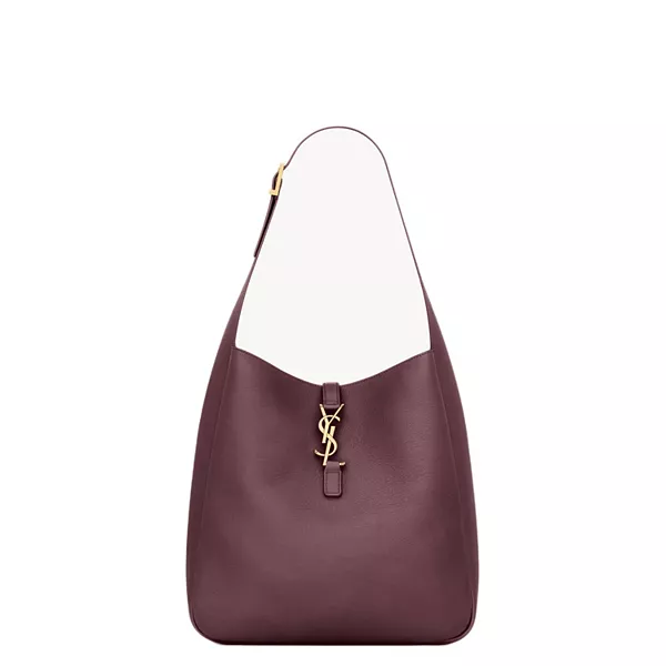 

Мягкая большая сумка-хобо Le 5 a 7 из зернистой кожи. Saint Laurent, красный