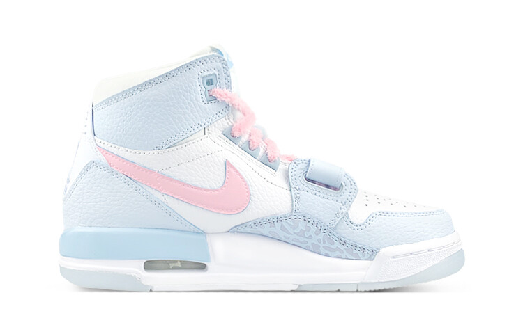 

Женские баскетбольные кроссовки Jordan Legacy 312 Vintage, White