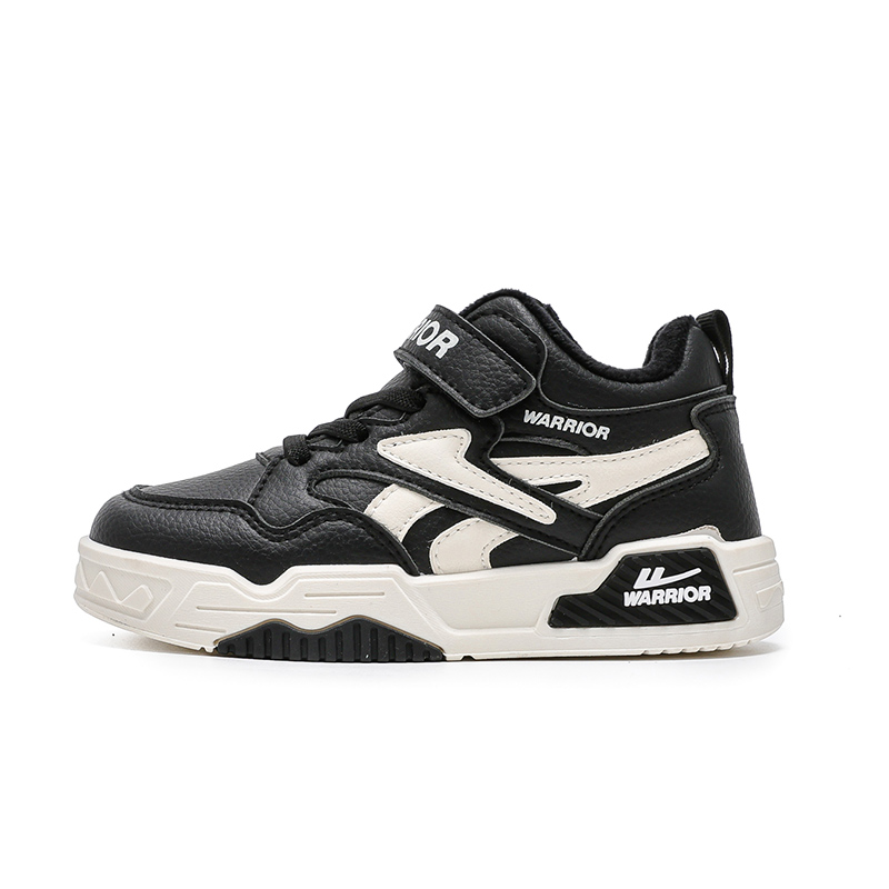 

Детские повседневные кроссовки Kids WARRIOR, черный бежевый