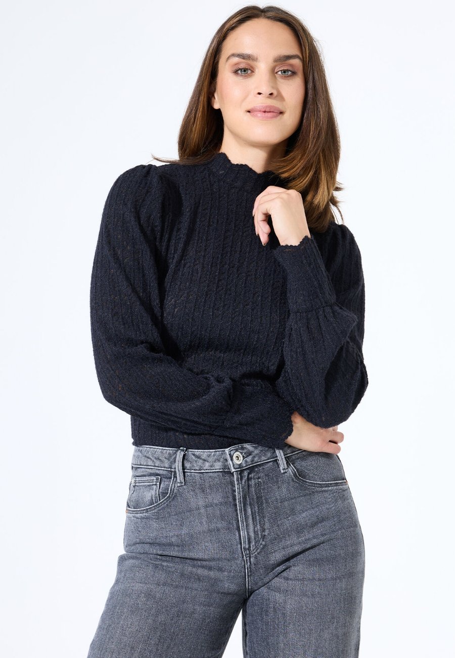 

Топ Garcia Long sleeved top, Black