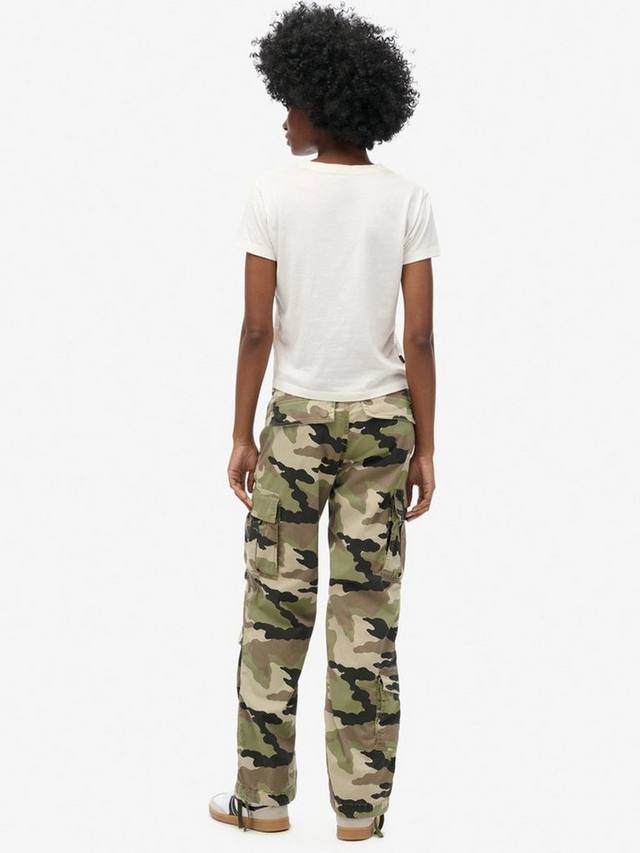 Широкие брюки-карго с низкой посадкой Superdry, цвет Jacket Camo — фото 2