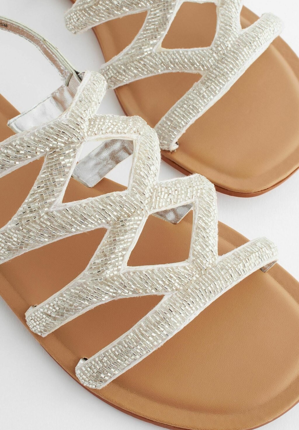 

Сандалии Forever Comfort Beaded Next, белый