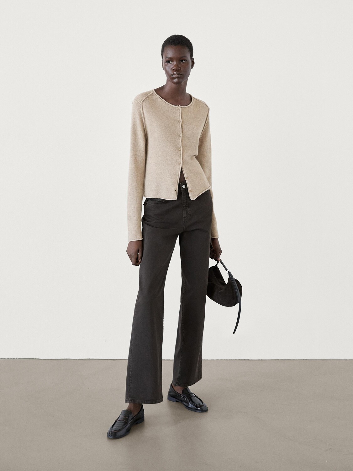 

Кардиган, связанный оверлоком Massimo Dutti, бежевый