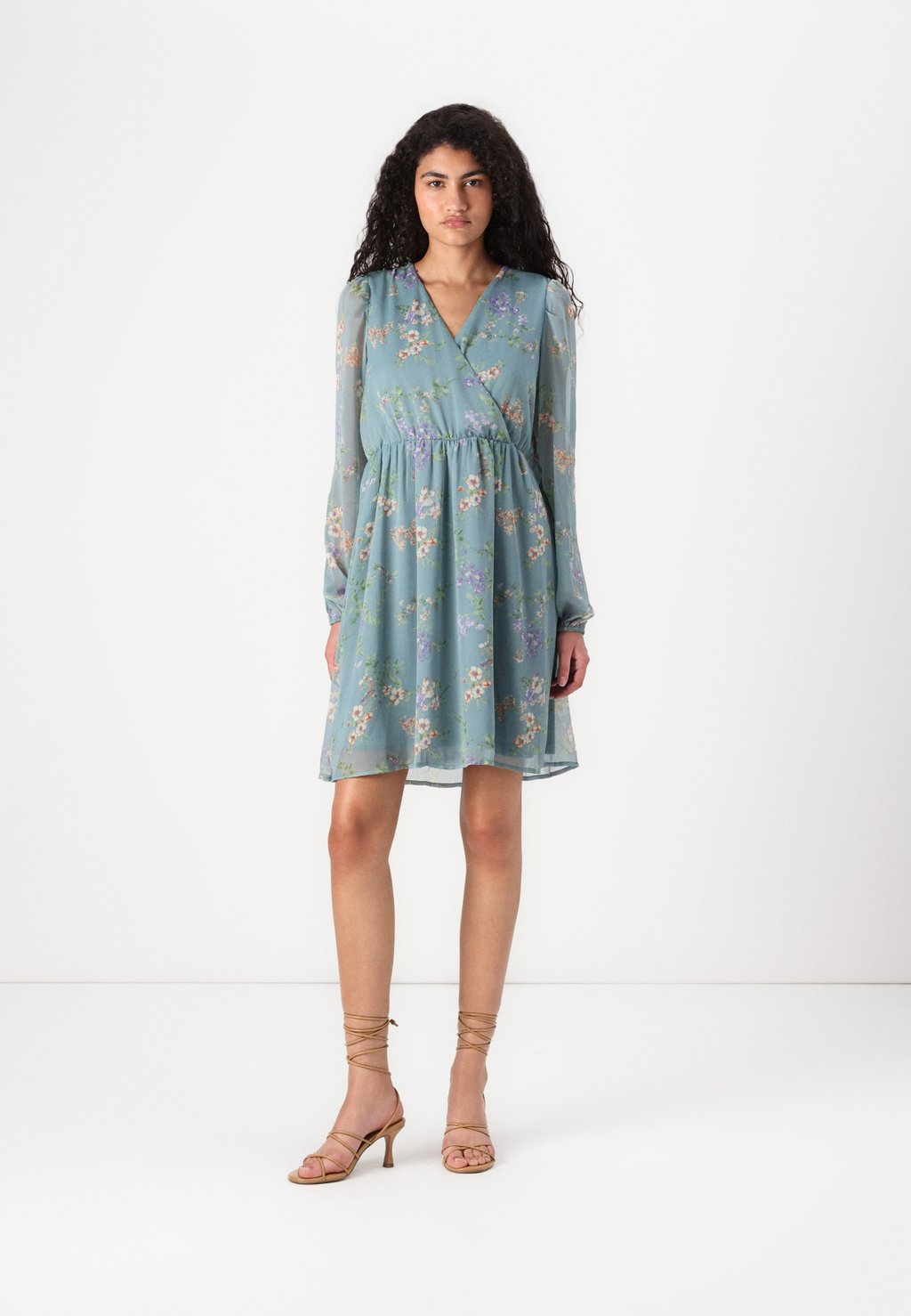 

Повседневное платье VIMICHELLA SHORT DRESS VILA, цвет Chinois Green