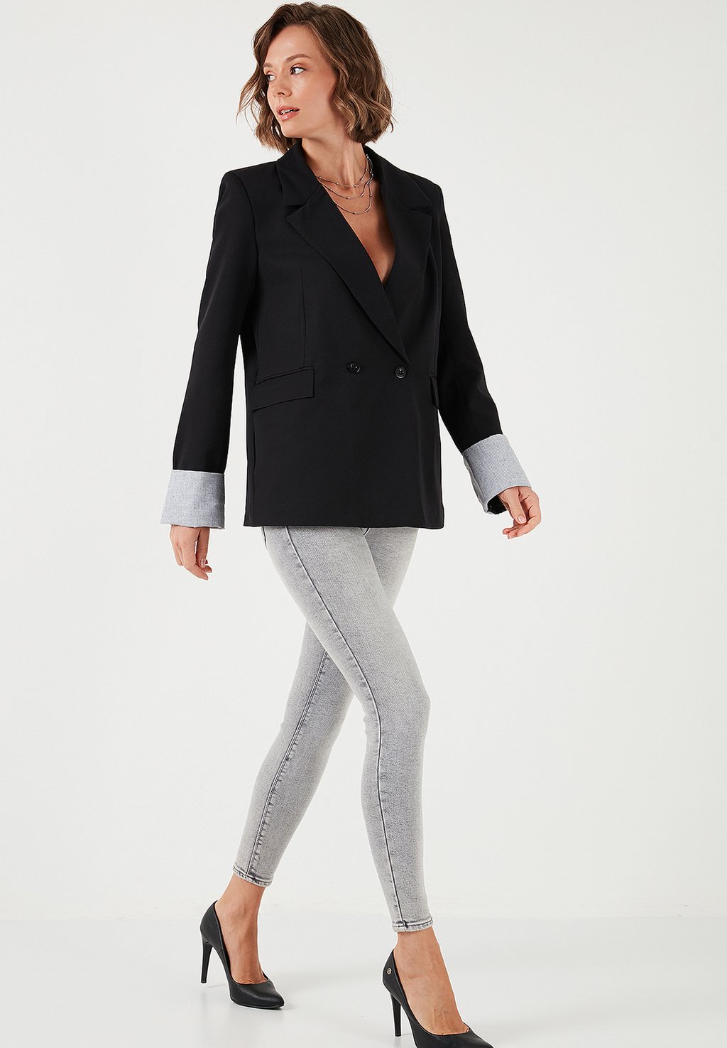 

Блейзер REGULAR FIT LELA, черный