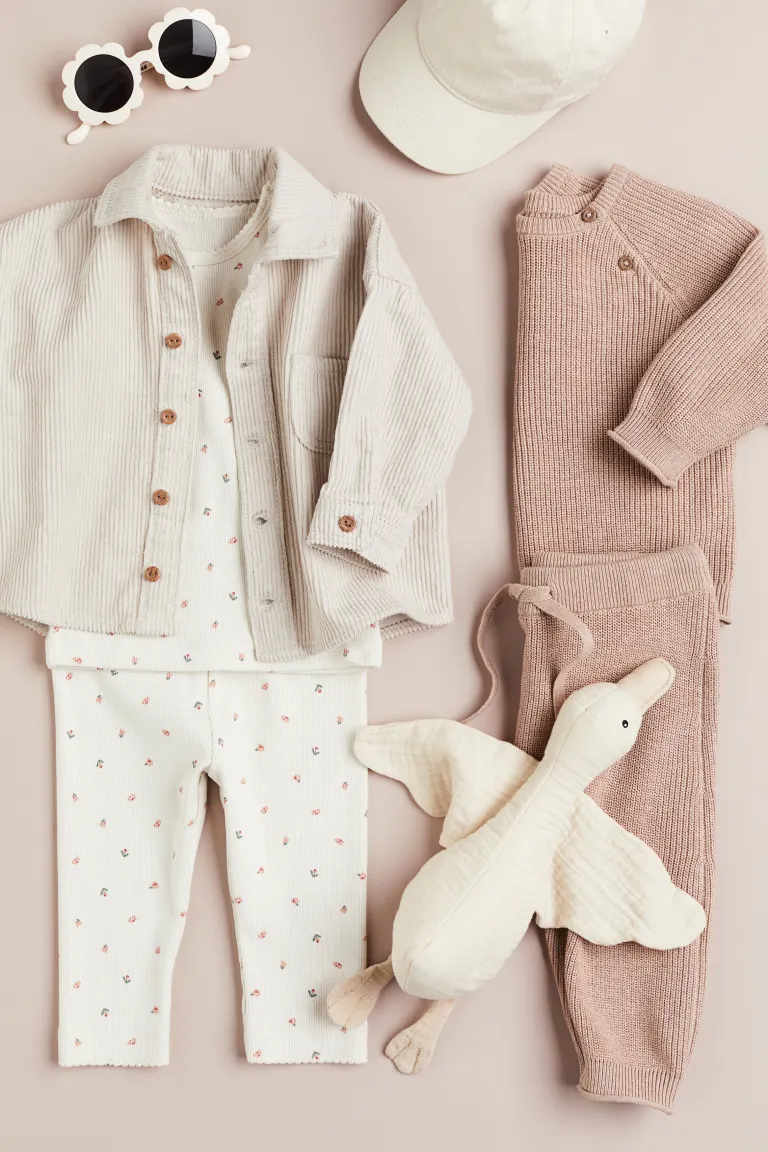 

Вяжем свитер и брюки H&M, бежевый