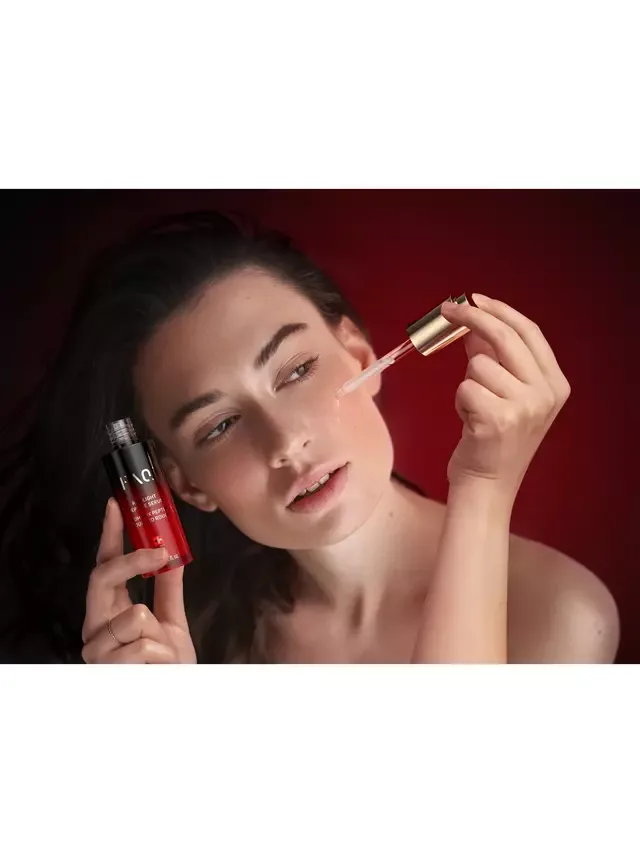Сыворотка Foreo — FAQ с пептидами красного света, морским нарциссом, гиалуроновой кислотой, зеленым чаем и, 30 мл — фото 3