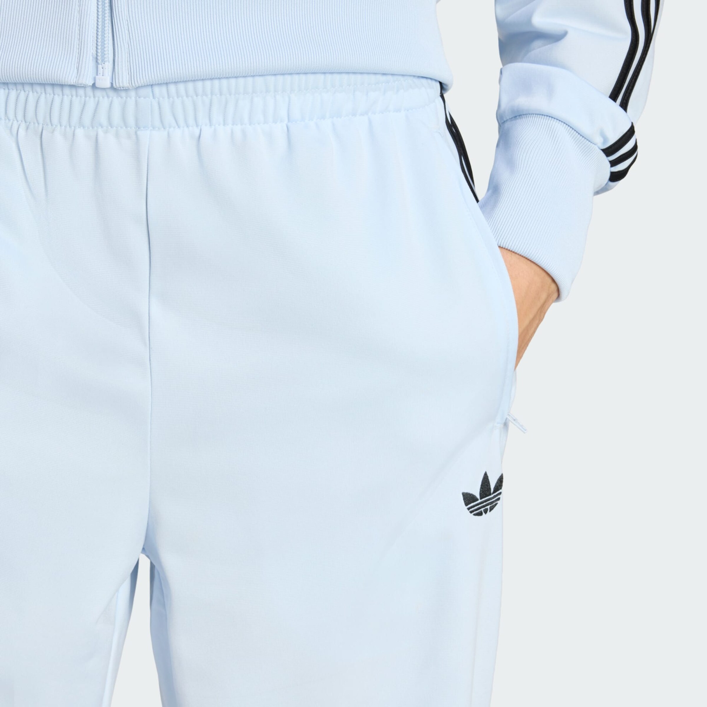 Adidas Originals Обычные штаны 'Firebird' в светло-голубом цвете — фото 4