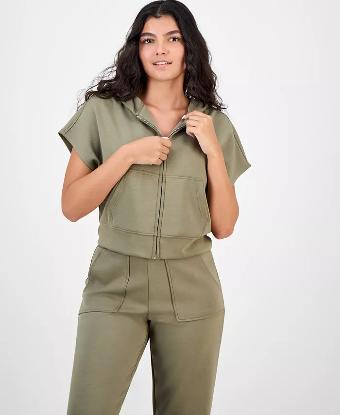 

Миниатюрный топ с капюшоном и короткими рукавами на молнии And Now This, серый