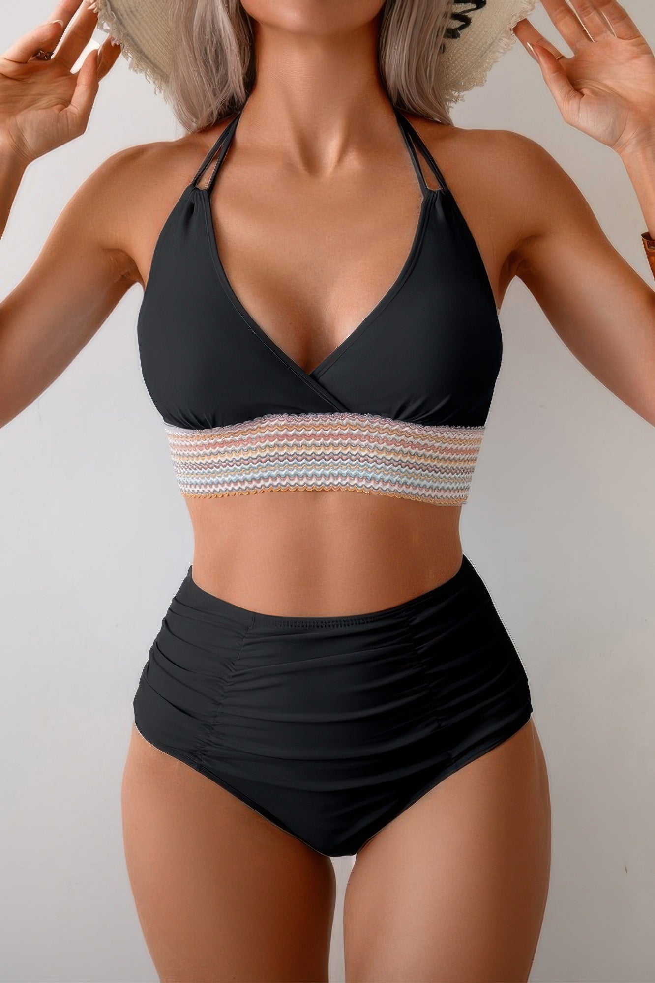 

Бикини из двух частей с эластичным поясом, завязками на шее и сборками TRUEDAMES, черный