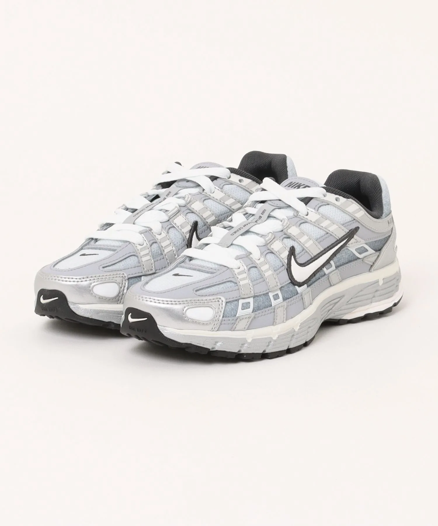 Мужские кроссовки Nike P-6000 MIH4465 с вентиляцией и кушингом серебристо-белые