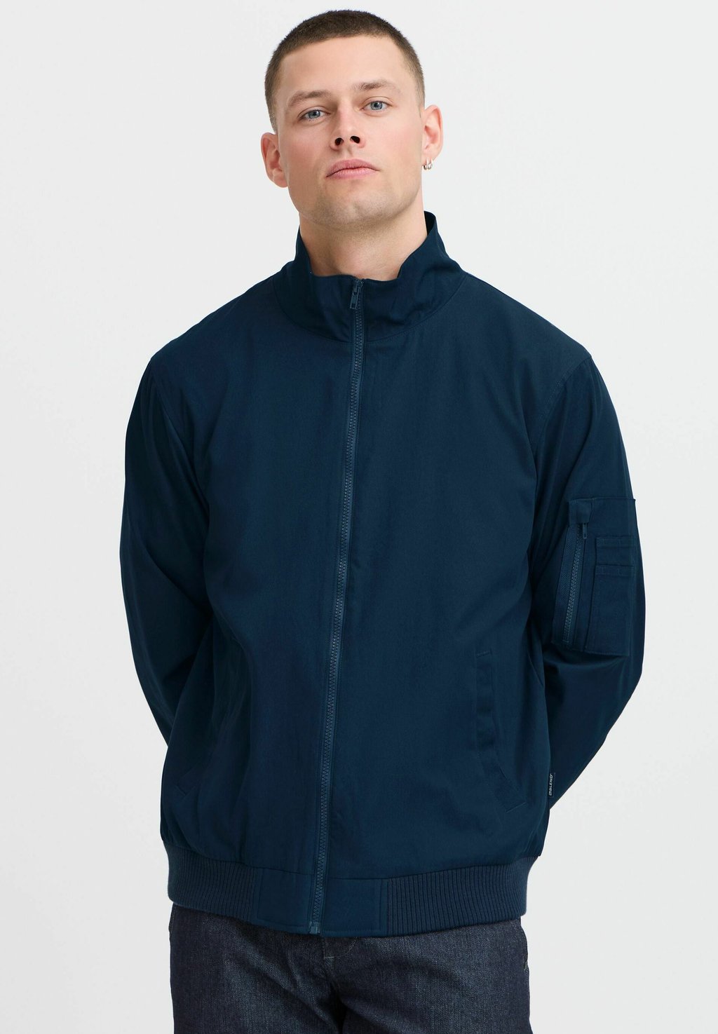 

Летняя куртка BHEFI Blend, цвет Dress Blues