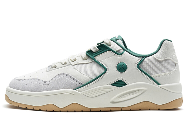 

Кроссовки XTEP Skateboarding Shoes Men Low-top Deep Emerald Green, зеленый