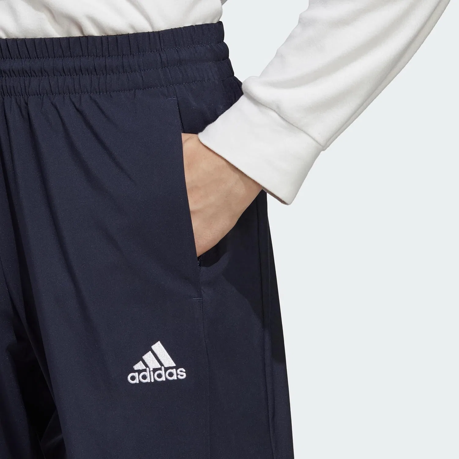 Брюки adidas Aeroready Essentials Stanford с открытым низом и вышитым небольшим логотипом – спортивные штаны – мужские — фото 2