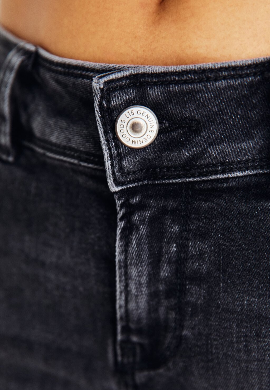 

Джинсы узкого кроя MAXIME LTB, цвет Black Denim