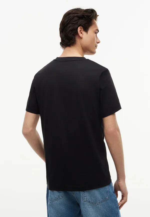 Футболка Tommy Hilfiger Americana graphic logo tee print, черный — фото 3