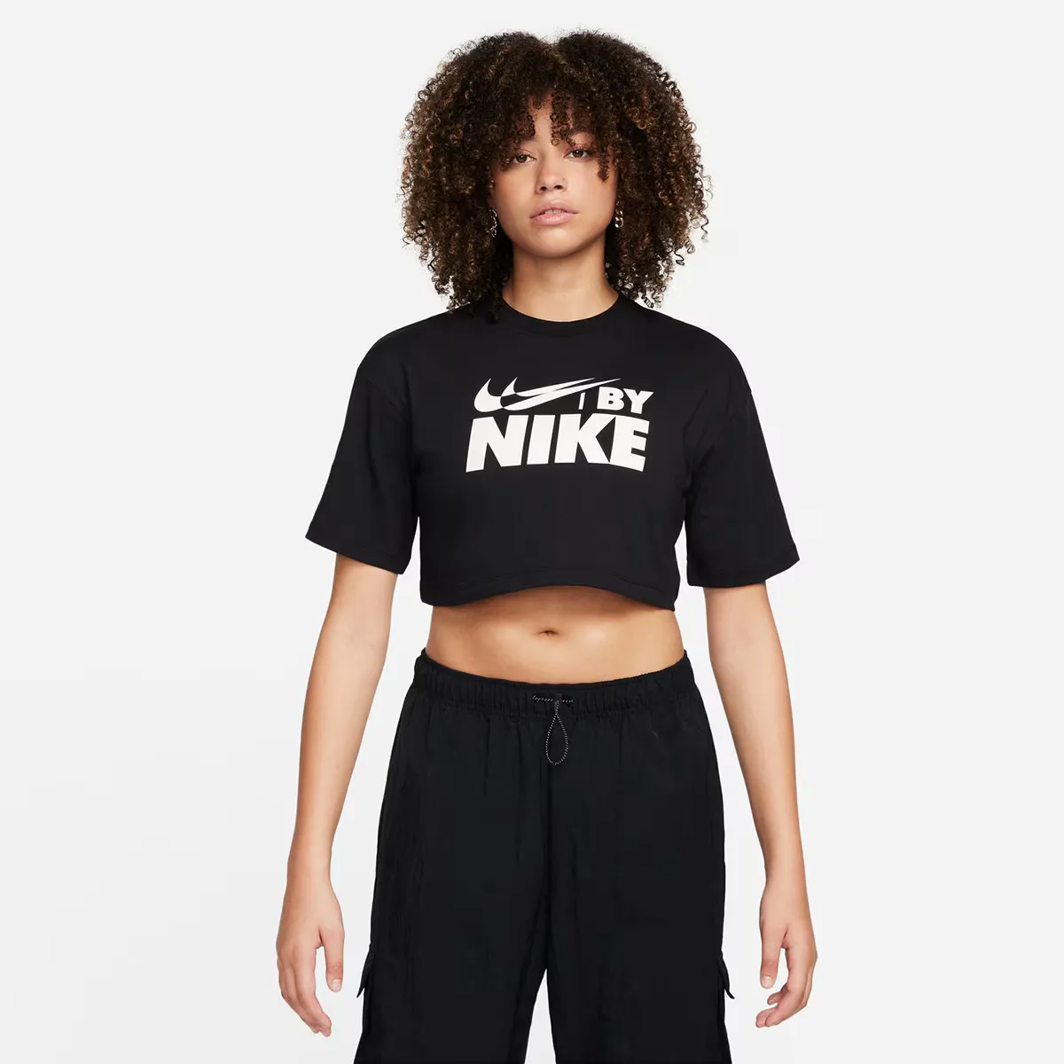 

Женская спортивная одежда Crop Tee GLS Nike футболка, чёрный