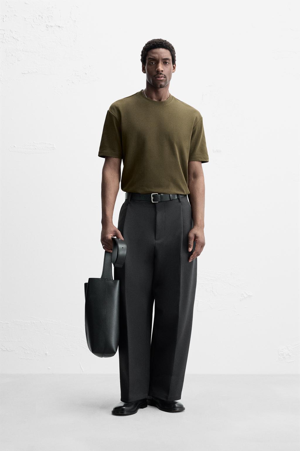 

Базовая футболка обычного покроя ZARA, коричневый