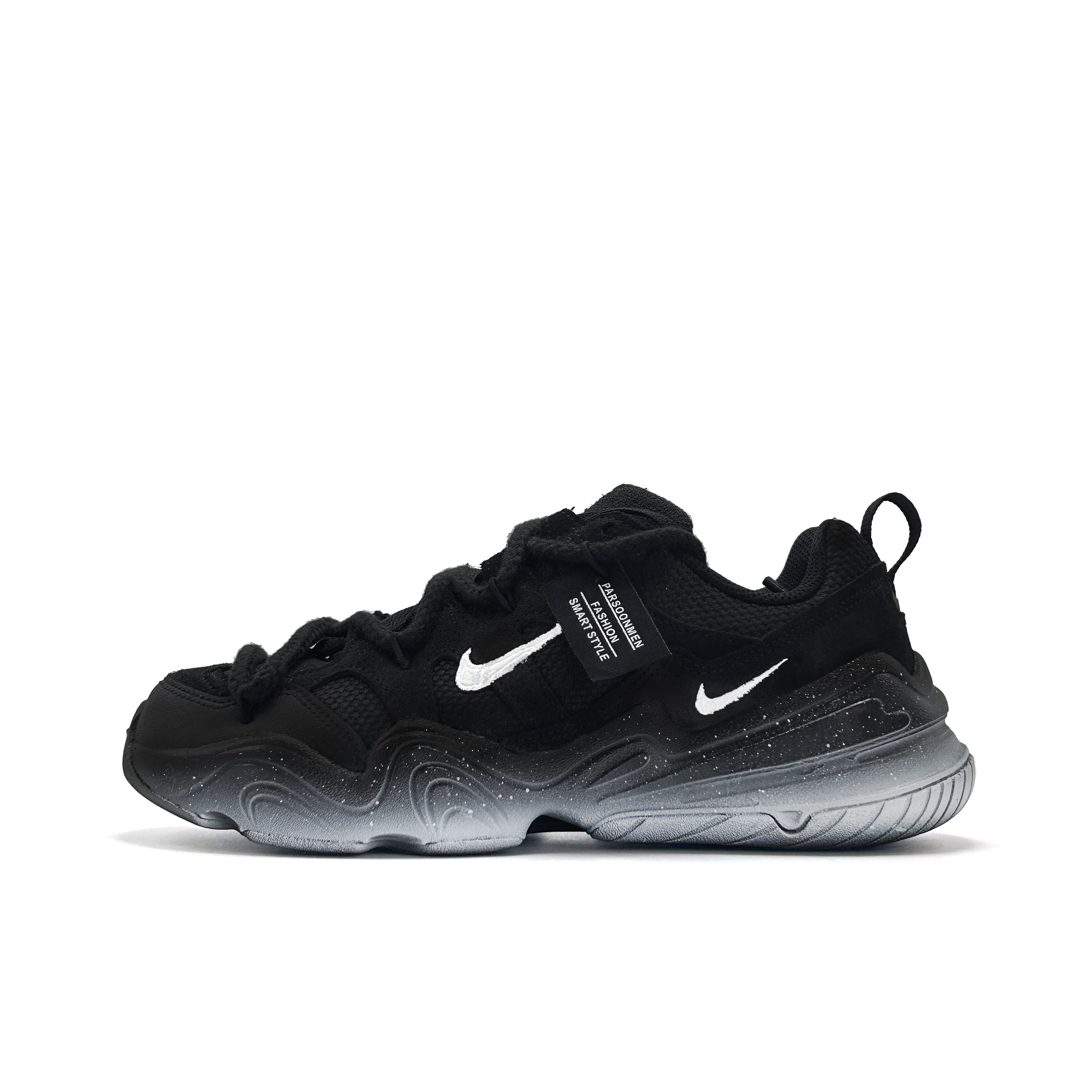 

Nike Тех Хера Кэжуал Кроссовки Унисекс Лоу-топ Белый - Чёрный, цвет Black