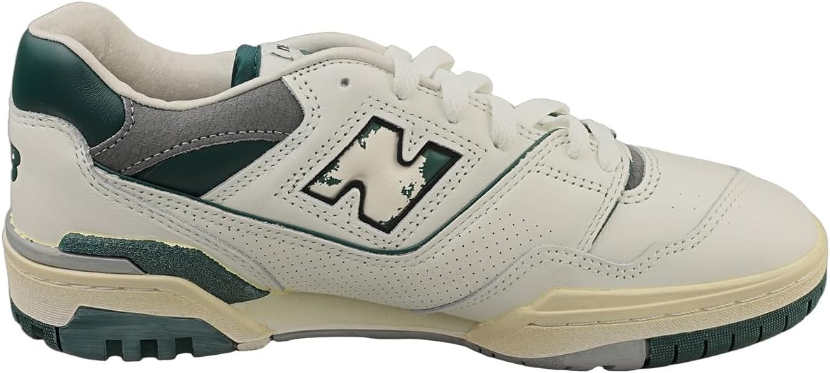 

Мужские кроссовки New Balance 550, Sea Salt/Marsh Green/Shadow Grey