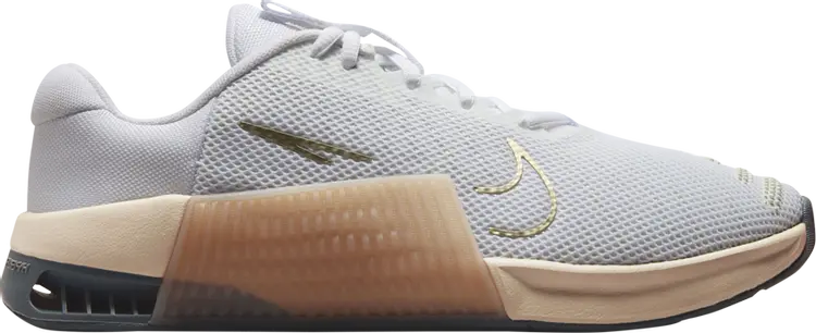

Кроссовки Wmns Metcon 9 'White Gold Sanddrift', белый