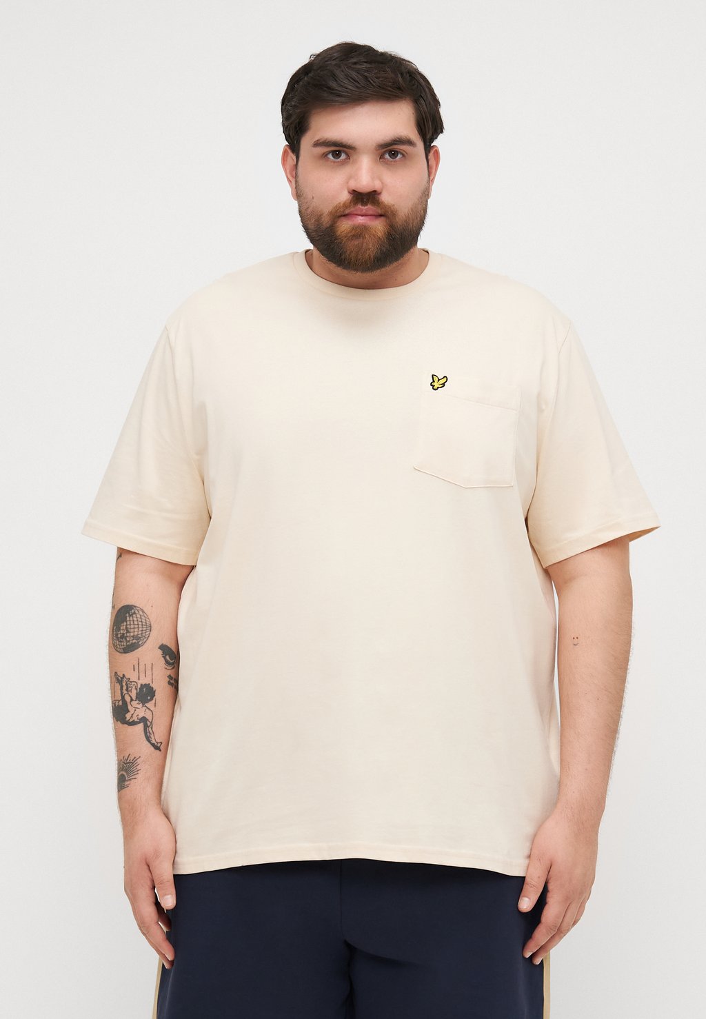 

Базовая футболка PLUS POCKET Lyle & Scott, бежевый