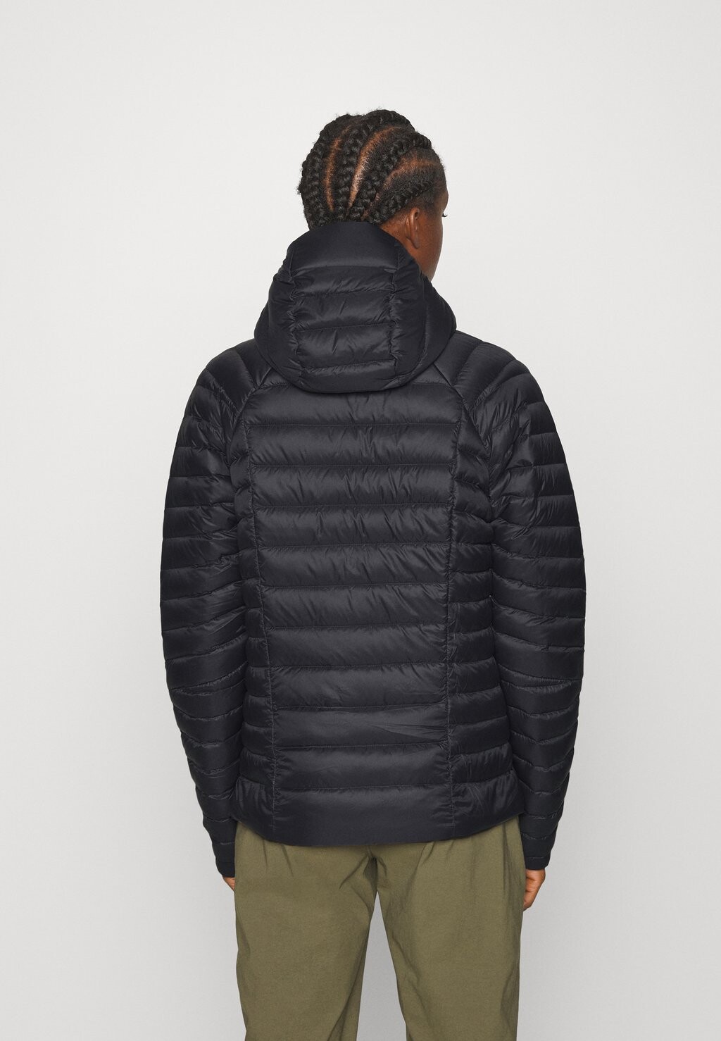 Пуховик HOODY Patagonia, цвет black — фото 4