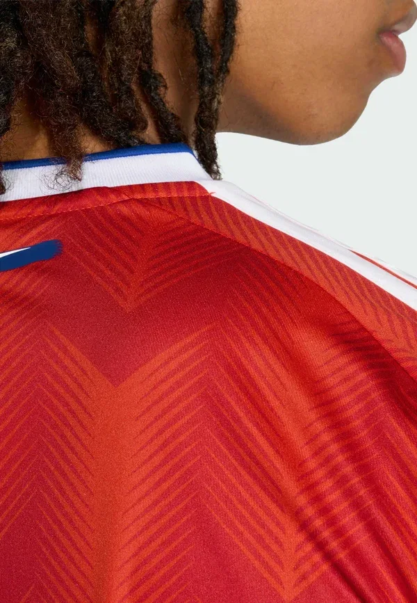 Футболка Chile 26 home national team wear Adidas Performance, активный красный — фото 3