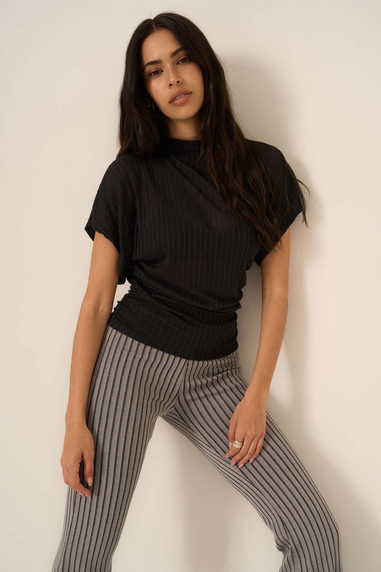 

Холли с воронкообразным горлом долман футболка PROJECT SOCIAL T, черный