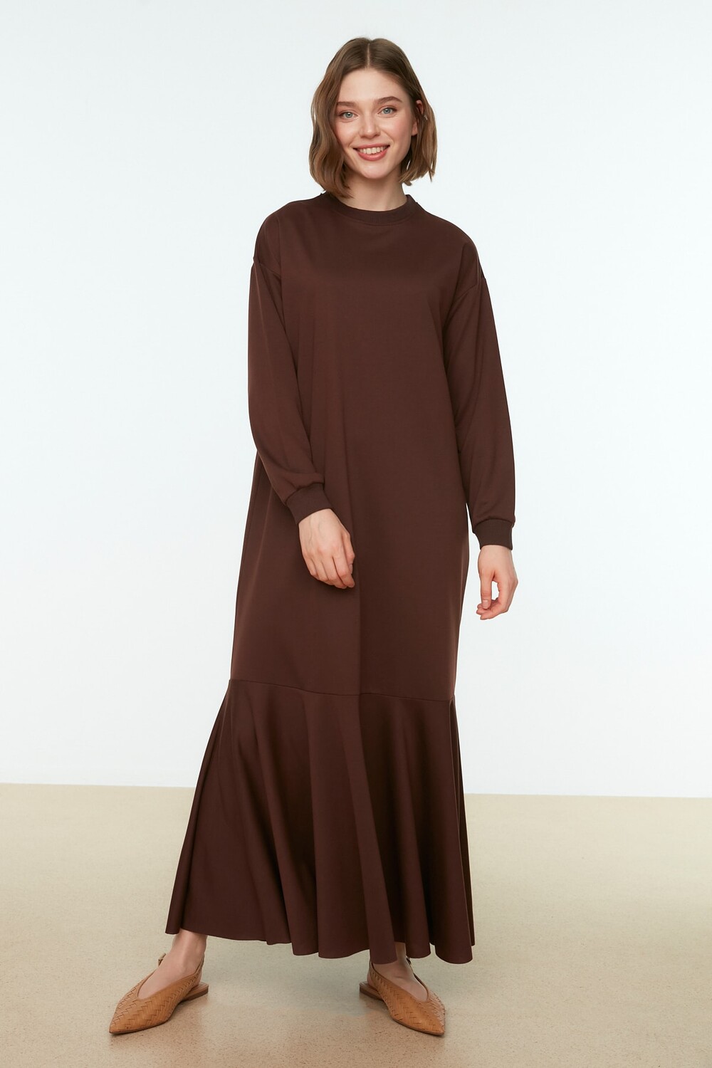 

Платье - Коричневое - Скейтер Trendyol Modest, коричневый