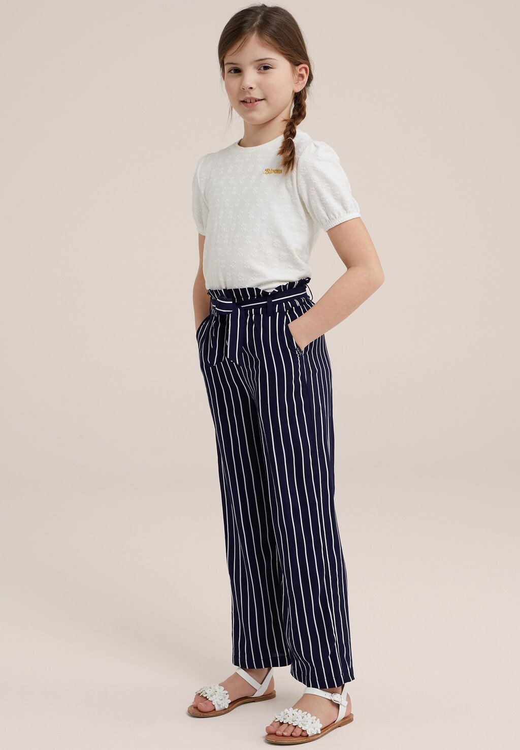 

Брюки из ткани WE Fashion, цвет blue