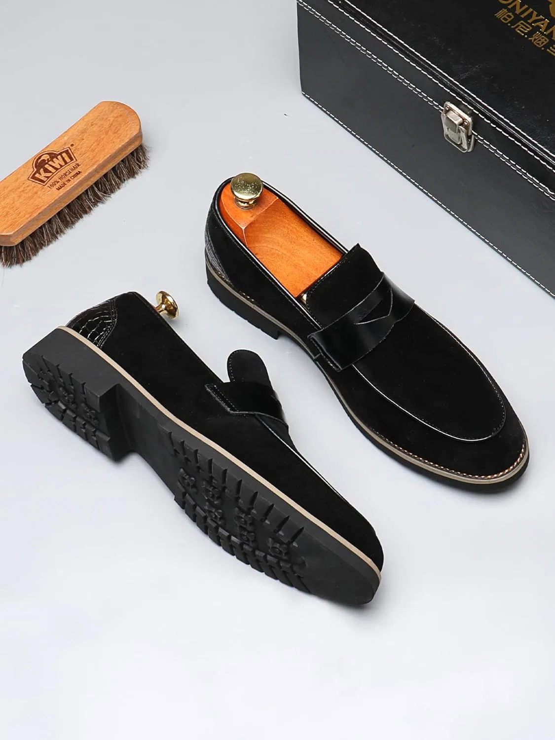Мокасины кожаные Easy Slip-On Loafers, Black SJIUTLYUE — фото 3