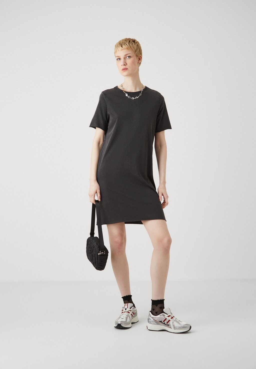 

Легкое платье ONLLUCY LIFE DRESS ONLY Tall, черный