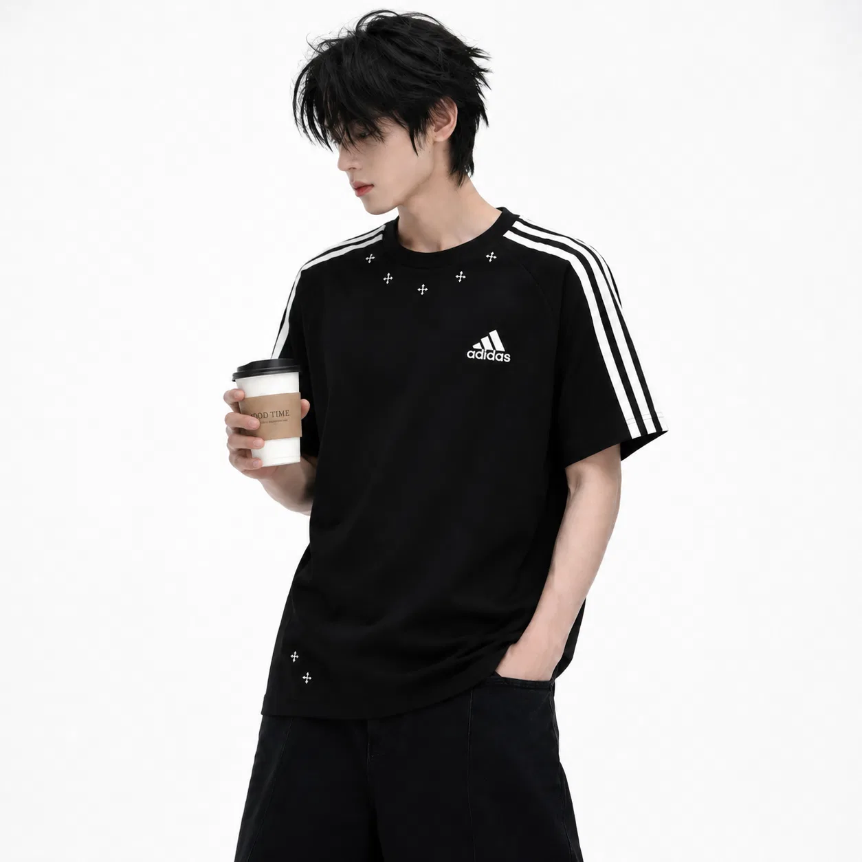 Футболка Adidas Black Crew Neck Moderate Straight Fit — фото 4